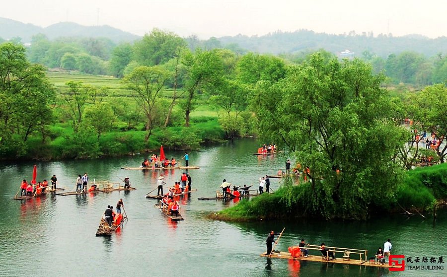 月亮灣濕地公園拓展訓(xùn)練活動(dòng)