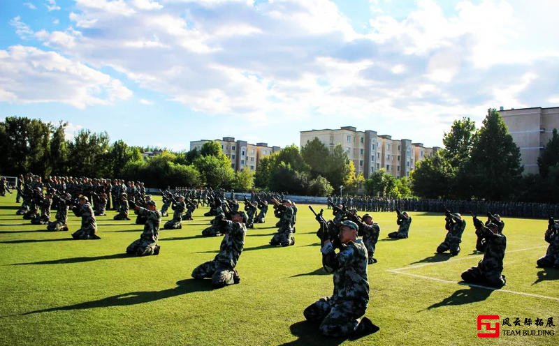 軍訓為始，砥礪前行